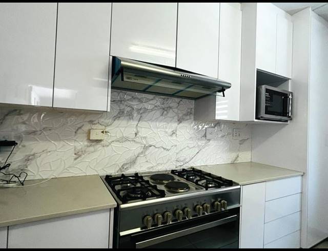 2 BEDROOM APARTMENT FOR SALE IN SUNNINGHILL